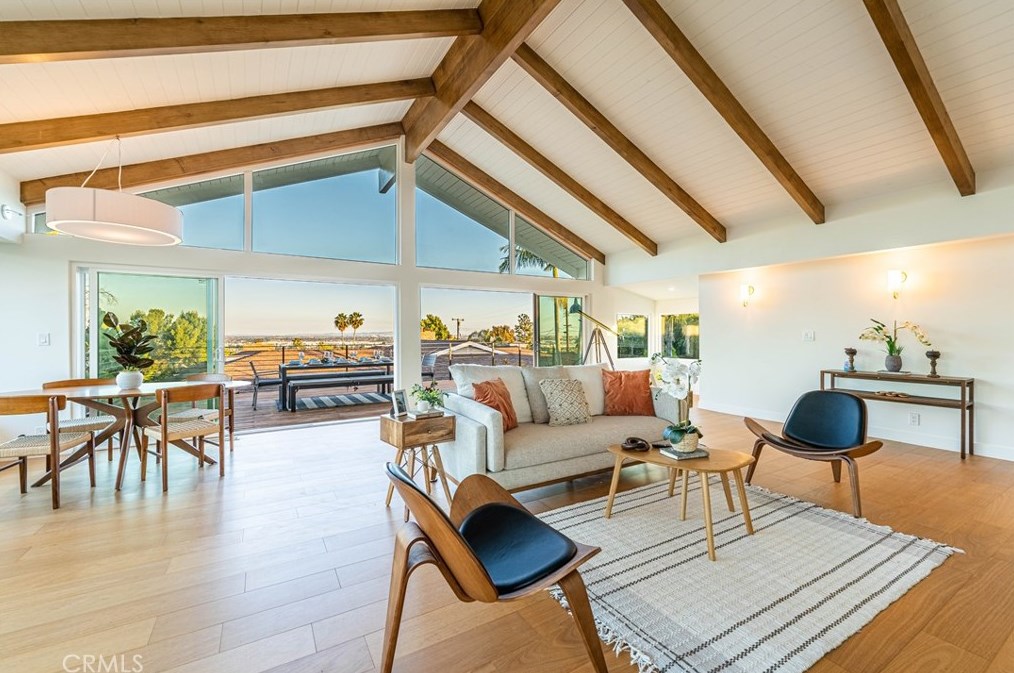 1611 Raymond Ave, Fullerton CA 92831-3820 exterior