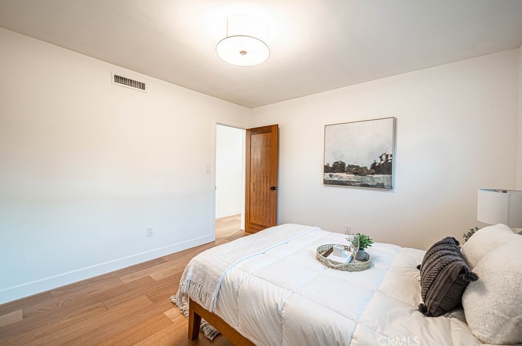 1611 Raymond Ave, Fullerton CA 92831-3820 exterior