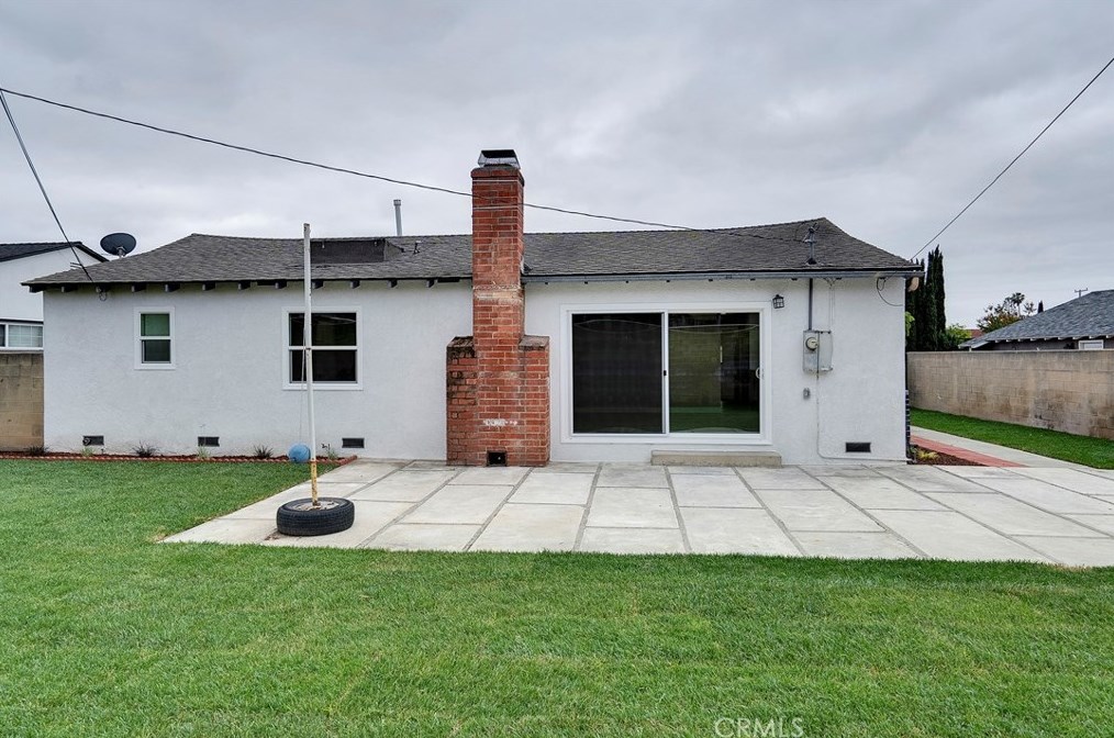 6733 Via Arroyo Dr, Buena Park CA  90620-4112 exterior