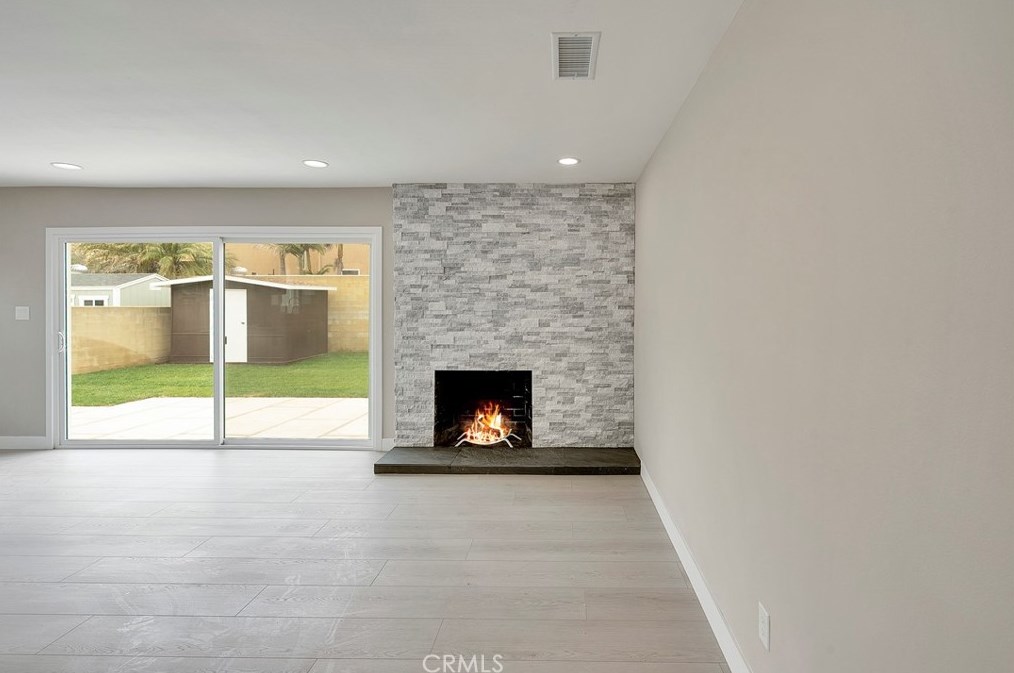 6733 Via Arroyo Dr, Buena Park CA  90620-4112 exterior