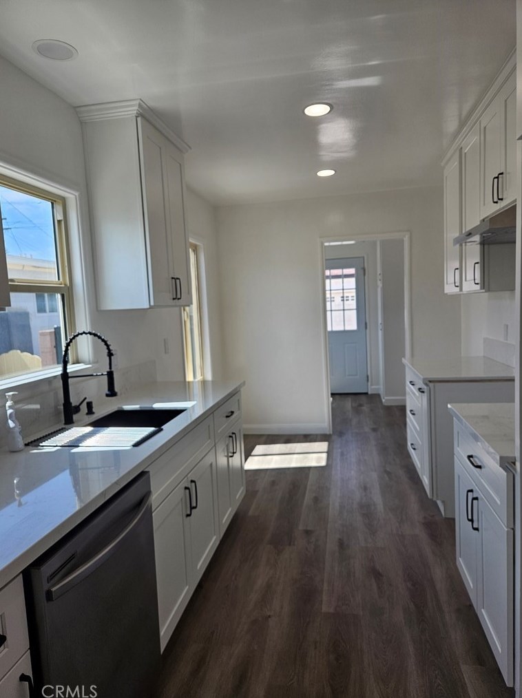 9667 Arthurdale St, Bellflower CA 90706-2363 exterior