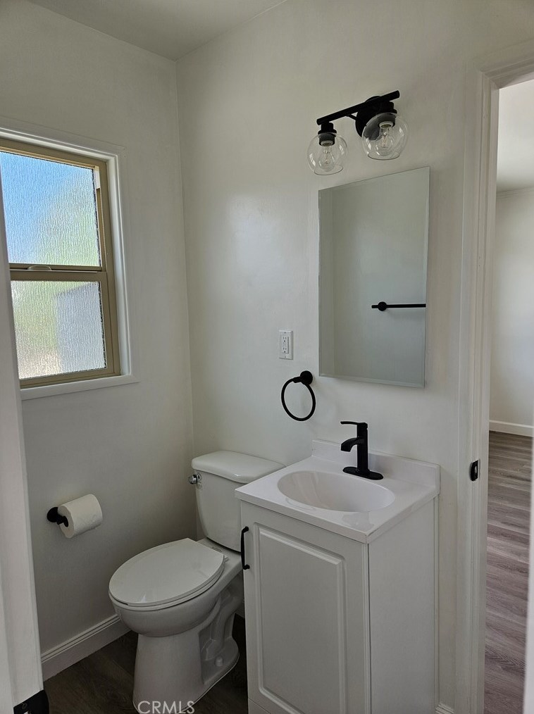 9667 Arthurdale St, Bellflower CA 90706-2363 exterior