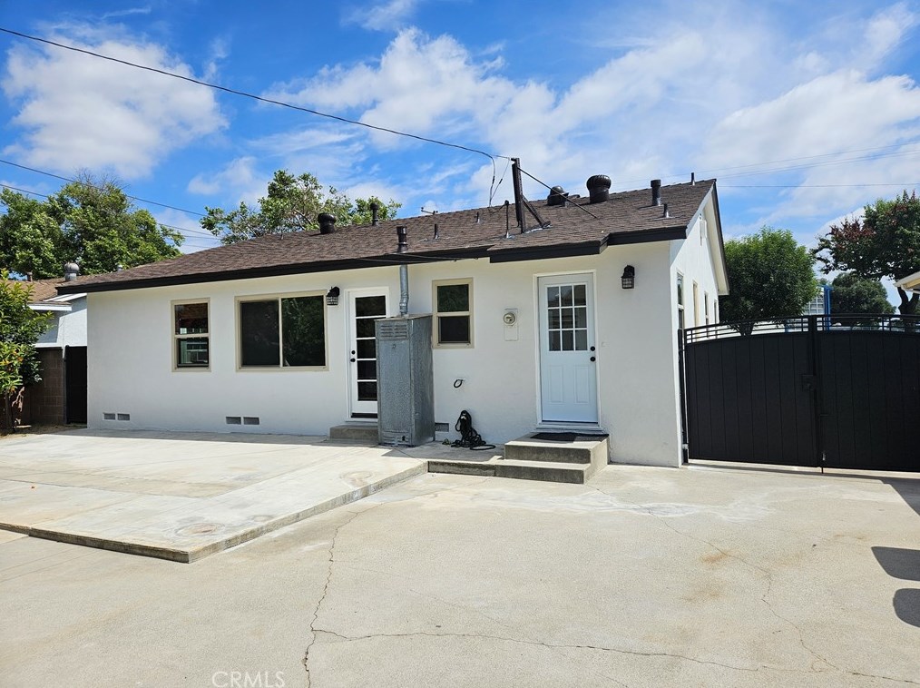 9667 Arthurdale St, Bellflower CA 90706-2363 exterior