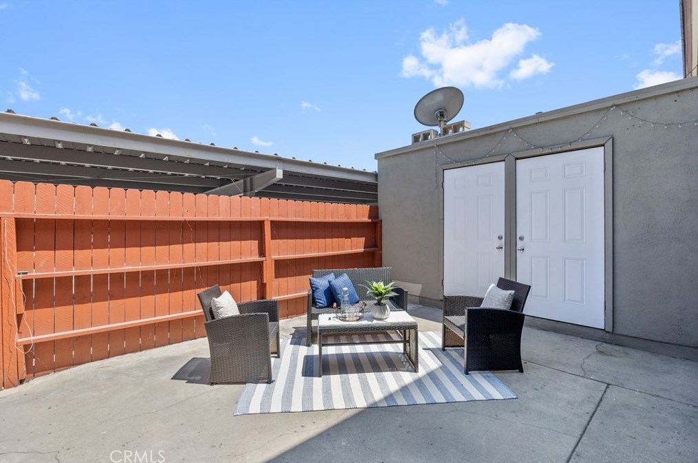 4721 Larwin Ave, Cypress CA  90630-3512 exterior