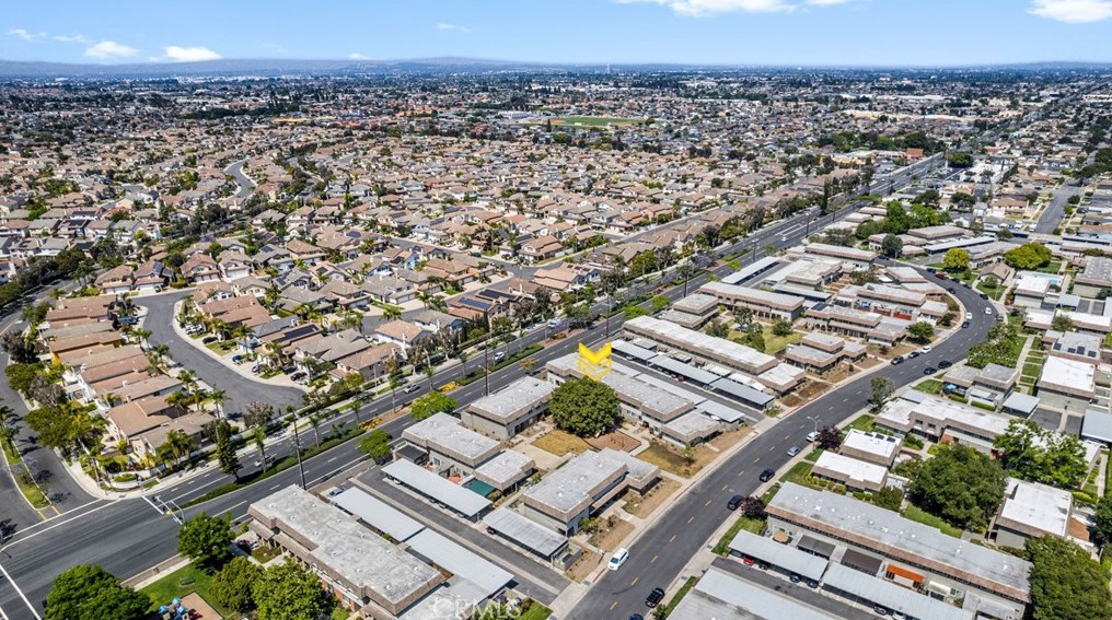 4721 Larwin Ave, Cypress CA  90630-3512 exterior