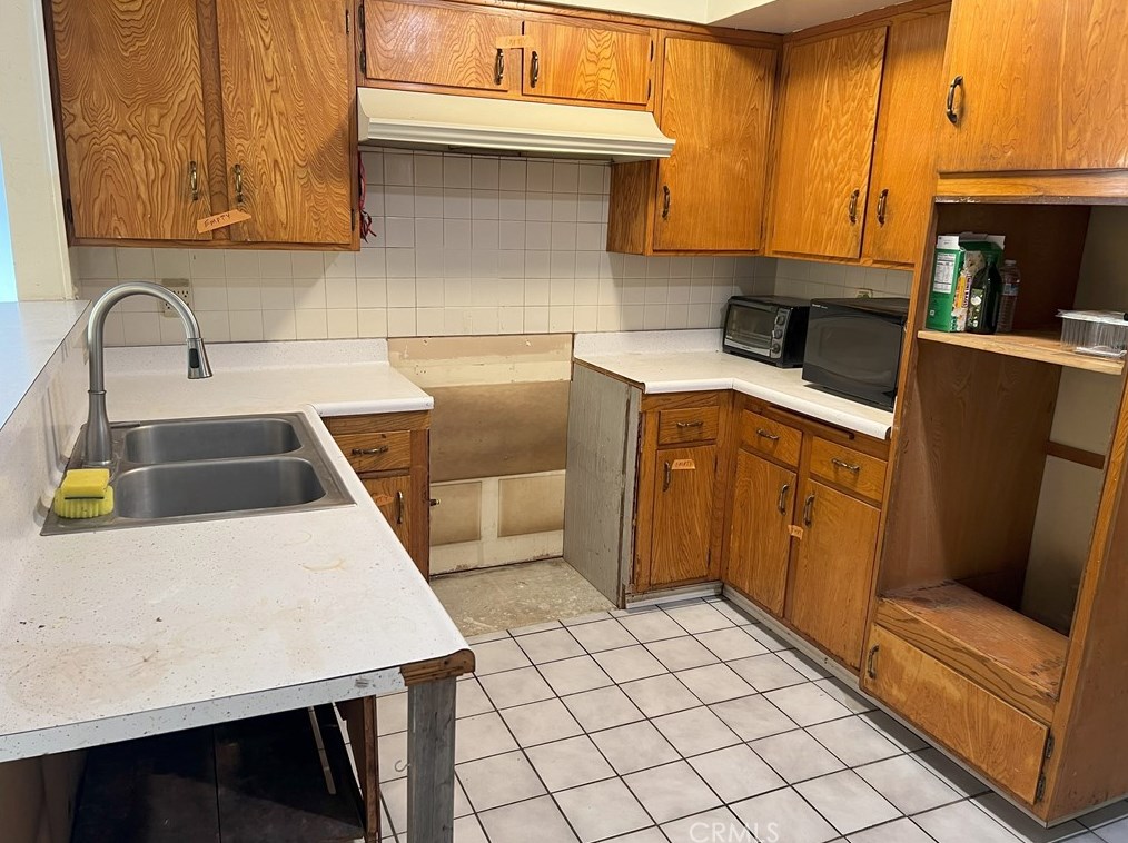 20911 Nectar Ave, Lakewood CA  90715-1229 exterior