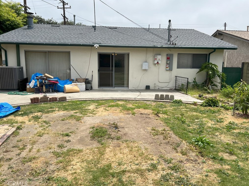 20911 Nectar Ave, Lakewood CA  90715-2042 exterior
