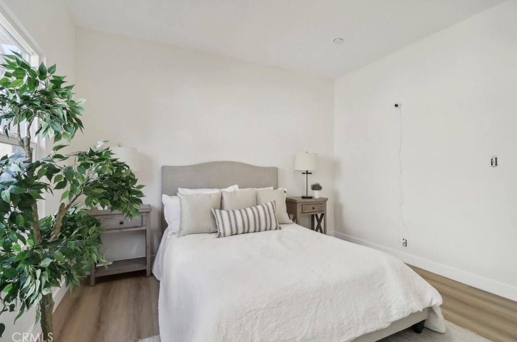 1226 Vernon Ave, Los Angeles CA  90011-3721 exterior