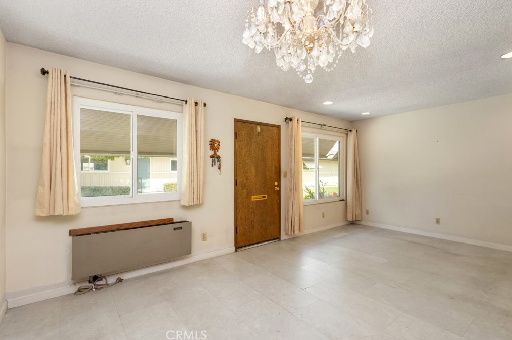 9908 Cedar St, Bellflower CA 90706-6910 exterior