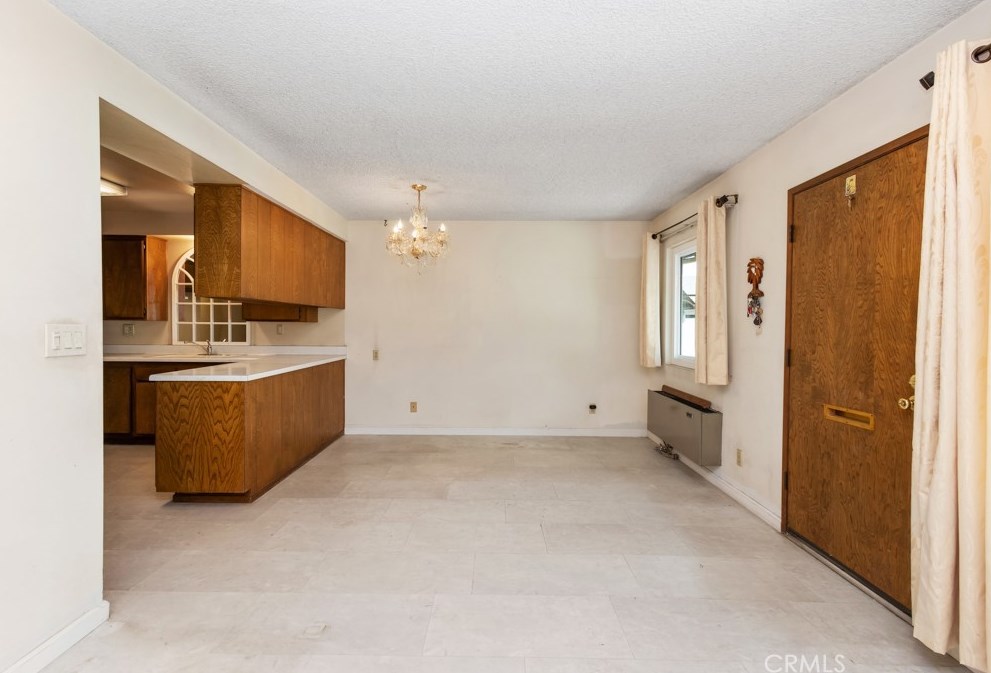 9908 Cedar St, Bellflower CA 90706-6910 exterior