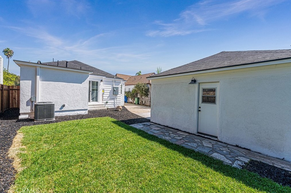 3327 Lowell, Los Angeles CA  90032-2918 exterior