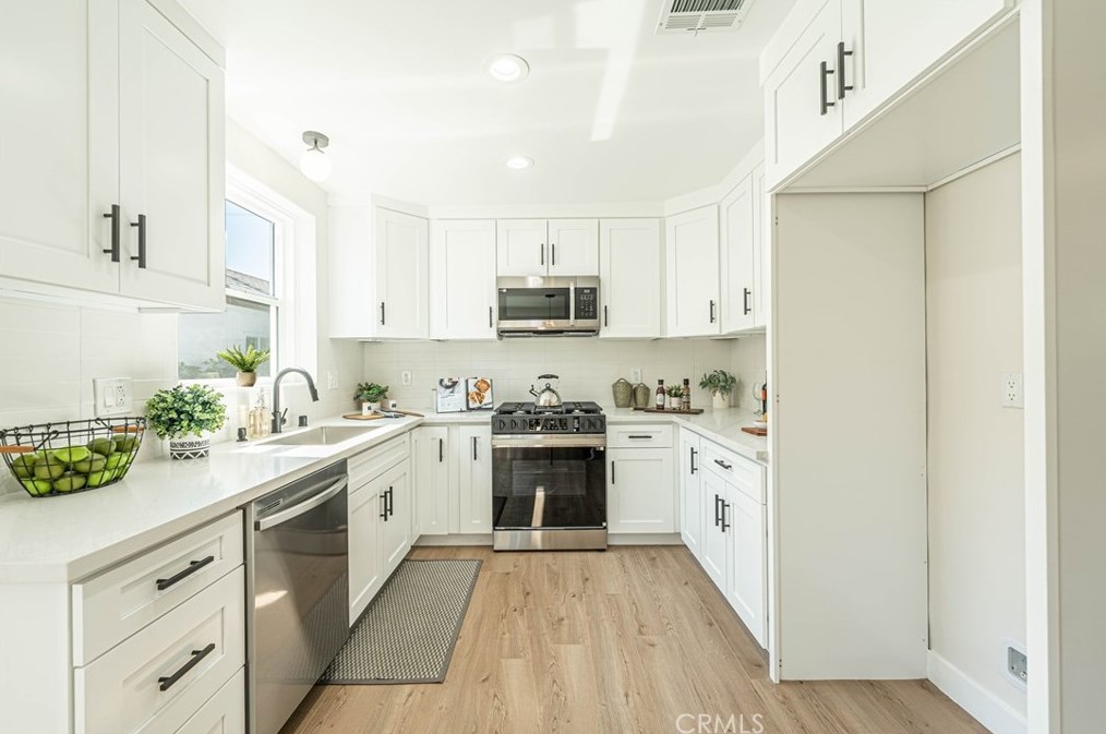 3327 Lowell, Los Angeles CA  90032-2918 exterior