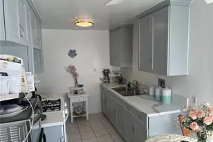 11 Eastridge Ln, Carson, CA 90745 - Photo 5