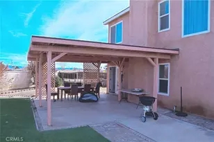 12884 Caesar Ln, Victorville, CA 92392 - Photo 15
