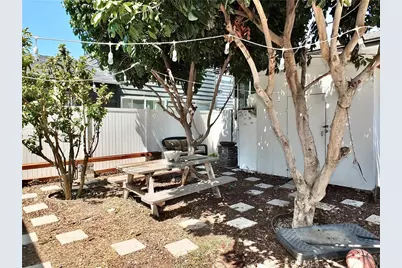 1430 E Michelson Street, Long Beach, CA 90805 - Photo 21