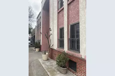 1738 E 4th Street #1, Long Beach, CA 90802 - Photo 7