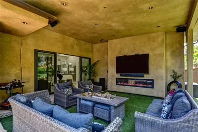 4557 Don Timoteo Drive, Los Angeles, CA 90008 - Photo 27