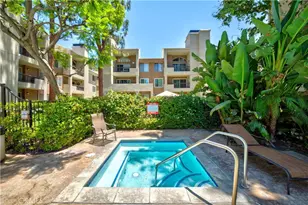 21450 Burbank Blvd, Woodland Hills, CA 91367 - Photo 21