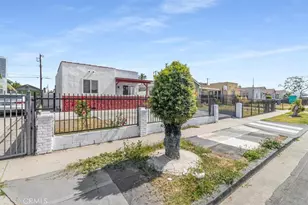 727 E 94th St, Los Angeles, CA 90002 - Photo 3