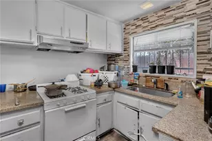 2200 E 105th St, Los Angeles, CA 90002 - Photo 7