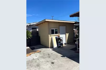 995 E 55th Street, Los Angeles, CA 90011 - Photo 7