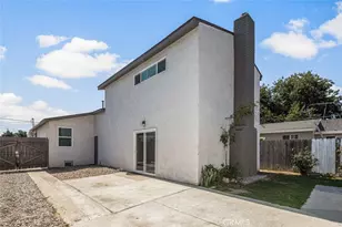 9045 Algeroma St, Bellflower, CA 90706 - Photo 27