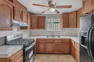 11513 S San Pedro, Los Angeles, CA 90061 - Photo 5