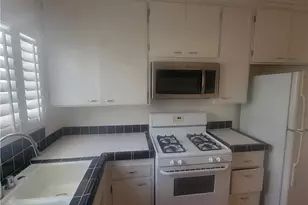 1840 Camden, Los Angeles, CA 90025 - Photo 17