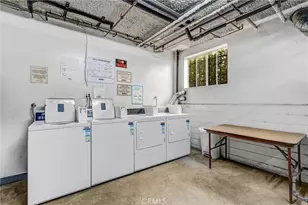 1840 Camden, Los Angeles, CA 90025 - Photo 23