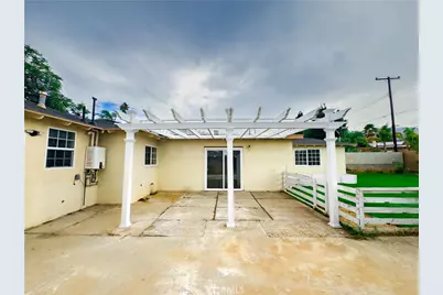 1420 Avenida Del Vista, Corona, CA 92882 - Photo 9