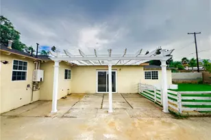 1420 Avenida Del Vista, Corona, CA 92882 - Photo 9