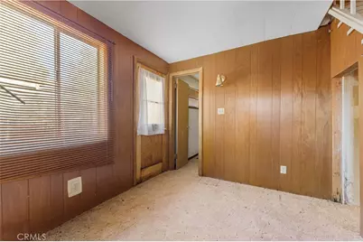 805 San Bernardino, Sugarloaf, CA 92386 - Photo 15