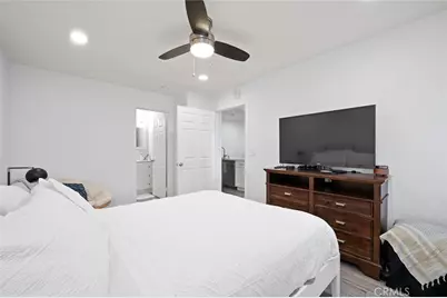 327 Chestnut Avenue #102, Long Beach, CA 90802 - Photo 11