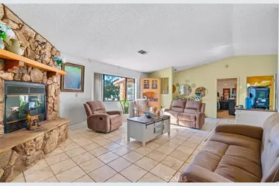 7371 Lyons, Hesperia, CA 92345 - Photo 25