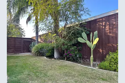 3623 Redlands, Bakersfield, CA 93306 - Photo 33