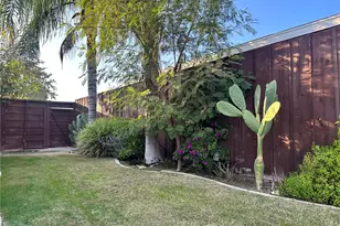 3623 Redlands, Bakersfield, CA 93306 - Photo 33