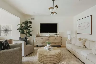 12024 Parrot, Downey, CA 90242 - Photo 5