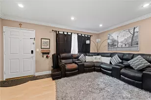 7035 Woodley, Van Nuys, CA 91406 - Photo 3