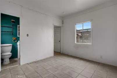 1021 W 48th, Los Angeles, CA 90037 - Photo 23
