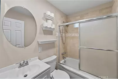 8812 Sapphire Avenue, Westminster, CA 92683 - Photo 27