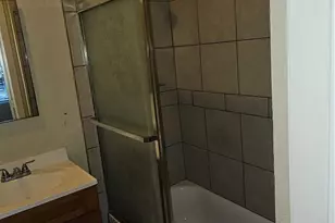 210 85th Pl, Los Angeles, CA 90003 - Photo 9