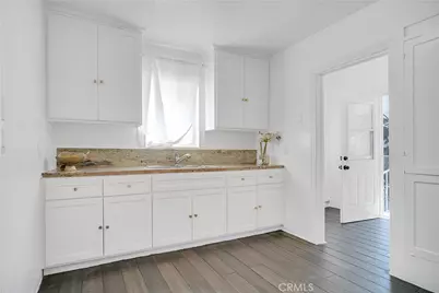 332 E 79th Street, Los Angeles, CA 90003 - Photo 7