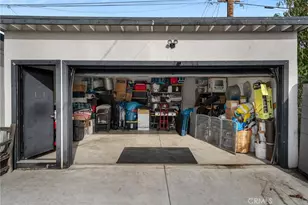 827 E 97th, Los Angeles, CA 90002 - Photo 35