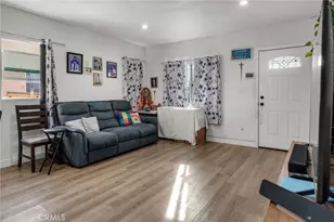 827 E 97th, Los Angeles, CA 90002 - Photo 9