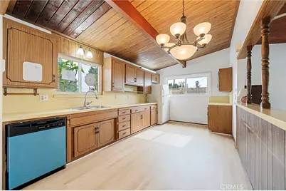 10031 Burgundy, Anaheim, CA 92804 - Photo 11