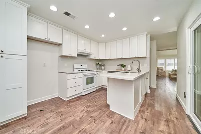 9710 Walker Court, Cypress, CA 90630 - Photo 11