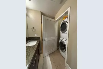 300 E 4th Street #422, Long Beach, CA 90802 - Photo 9