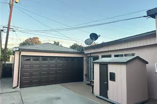 10124 Pescadero, South Gate, CA 90280 - Photo 9