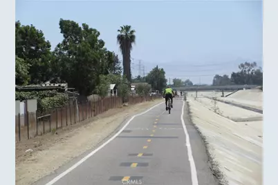 15105 Domart, Norwalk, CA 90650 - Photo 23