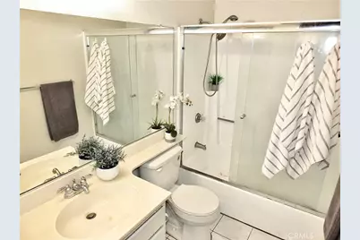 253 Orleans Way, Long Beach, CA 90805 - Photo 11